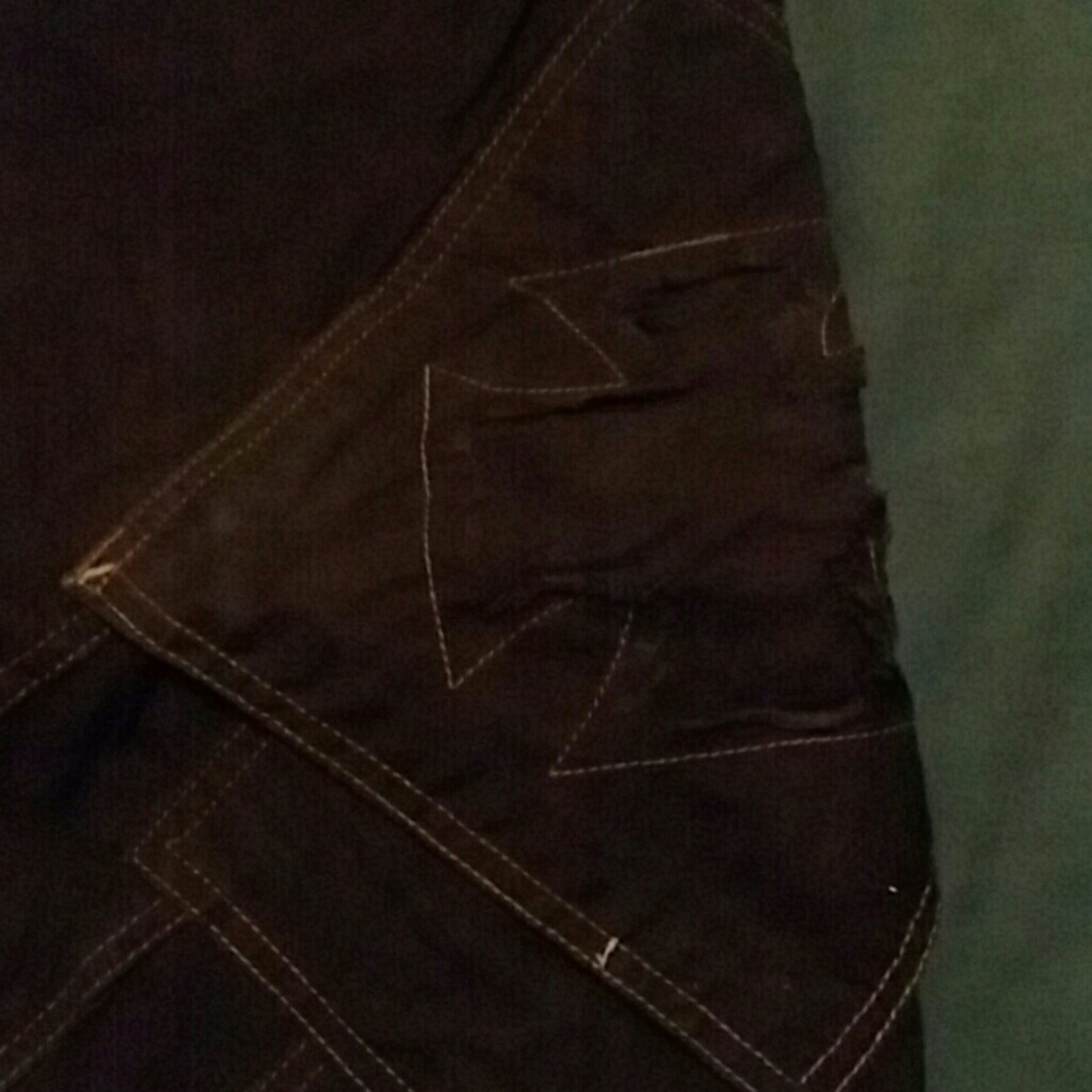 Shorts - Picture 3 of 8